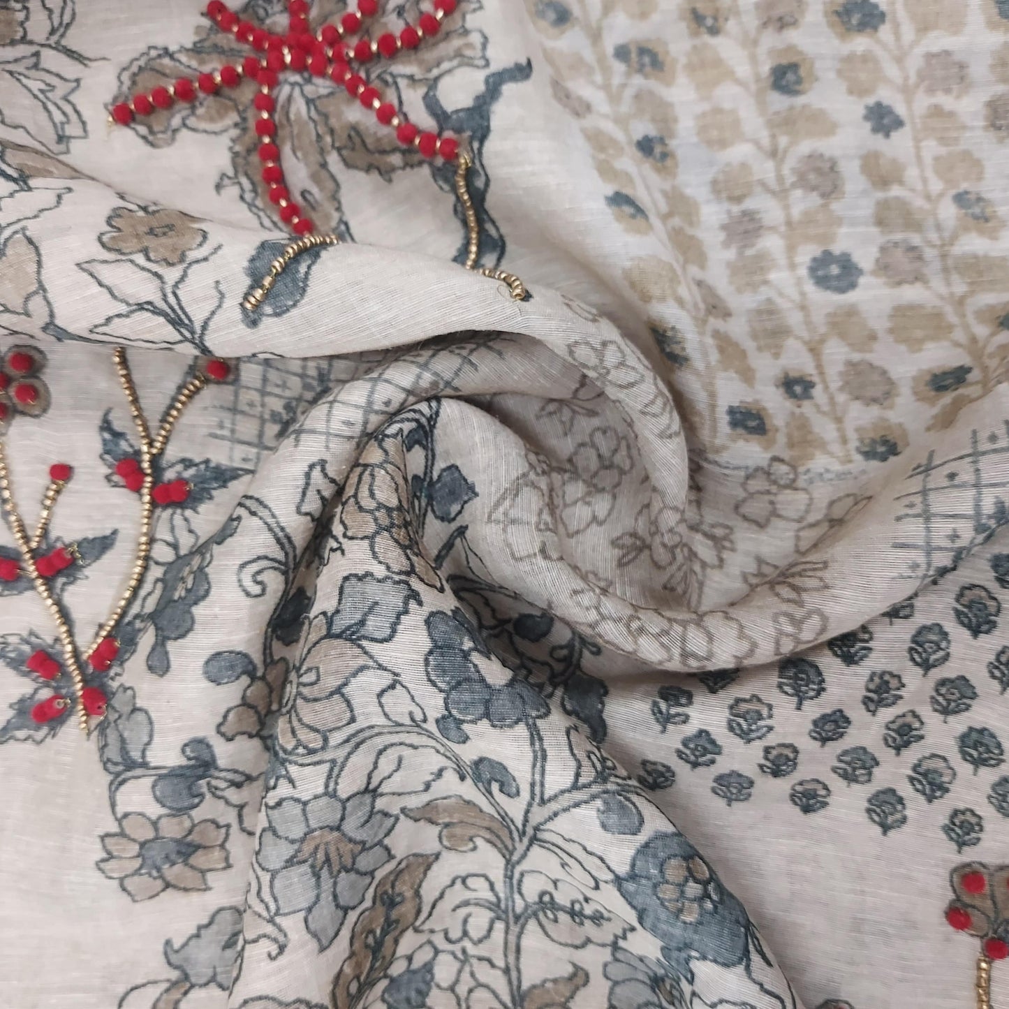 Premium White Embroidery Floral Print Linen Orgnaza Fabric