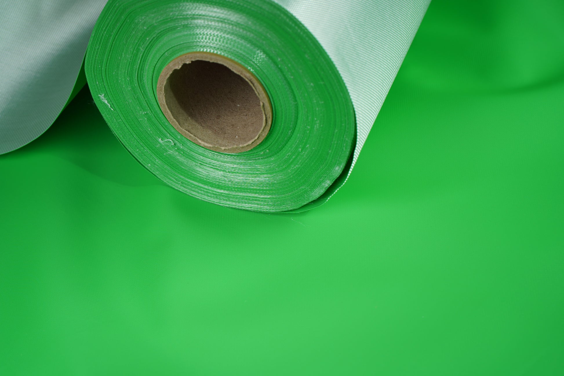 560 GSM Single Side Coated PVC Fabric Parrot Green 1.37