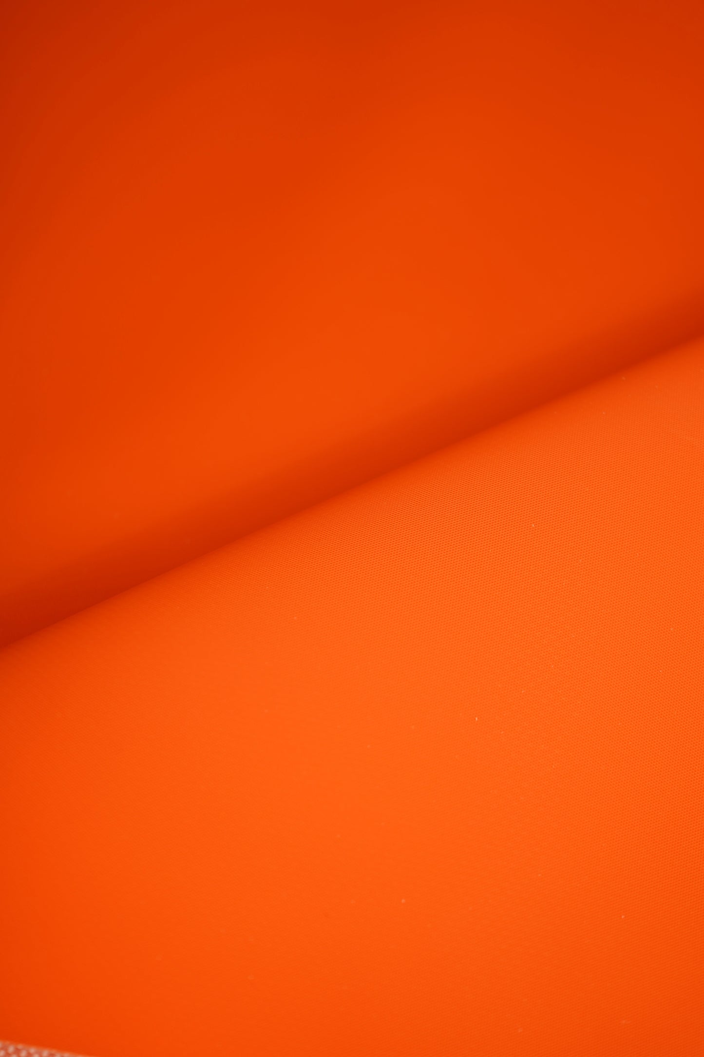 560 GSM Single Side Coated PVC Fabric Orange 1.37