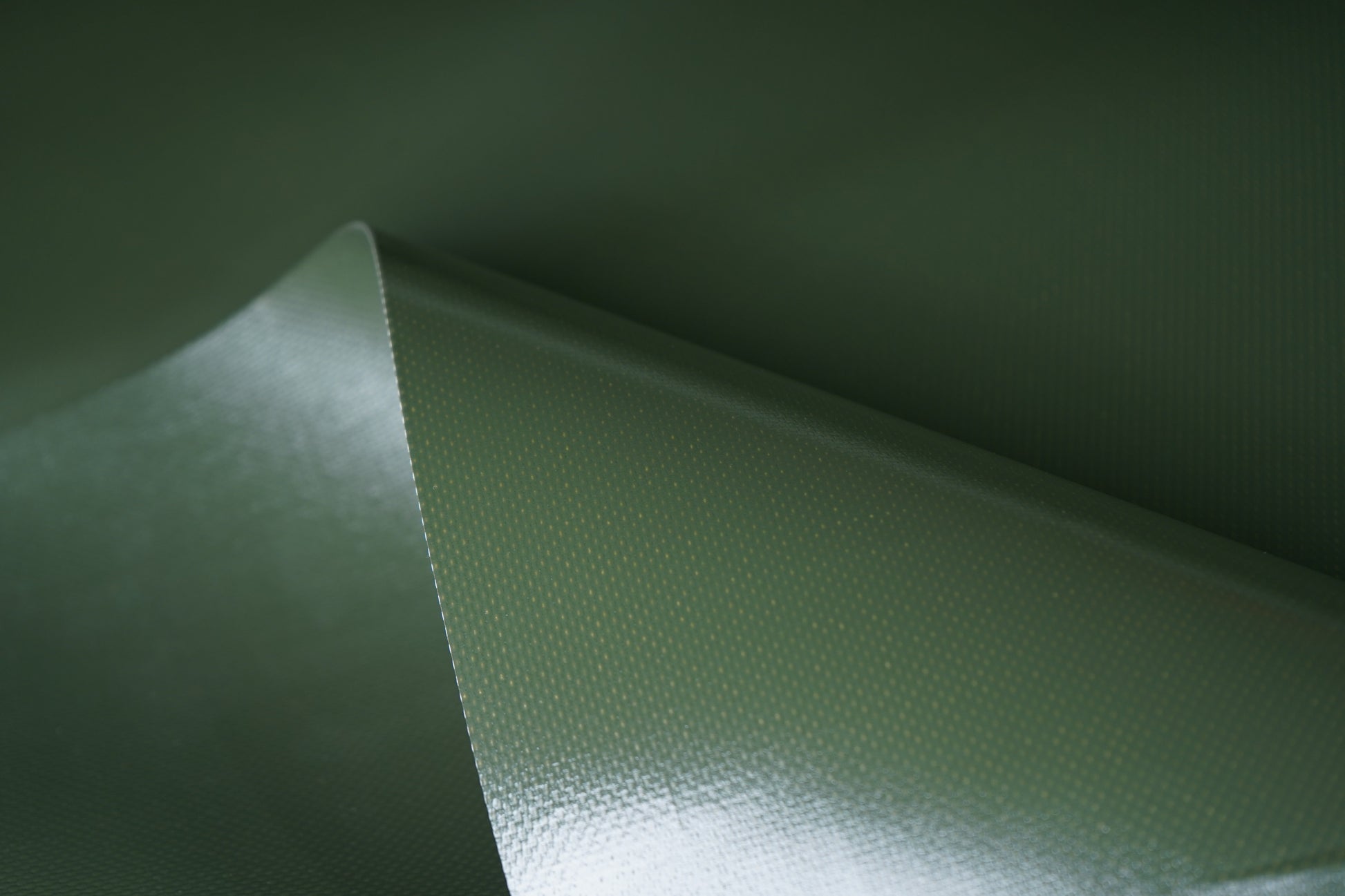 600 GSM Double Side Coated PVC Fabric 1000D Olive Green Glossy 1.55