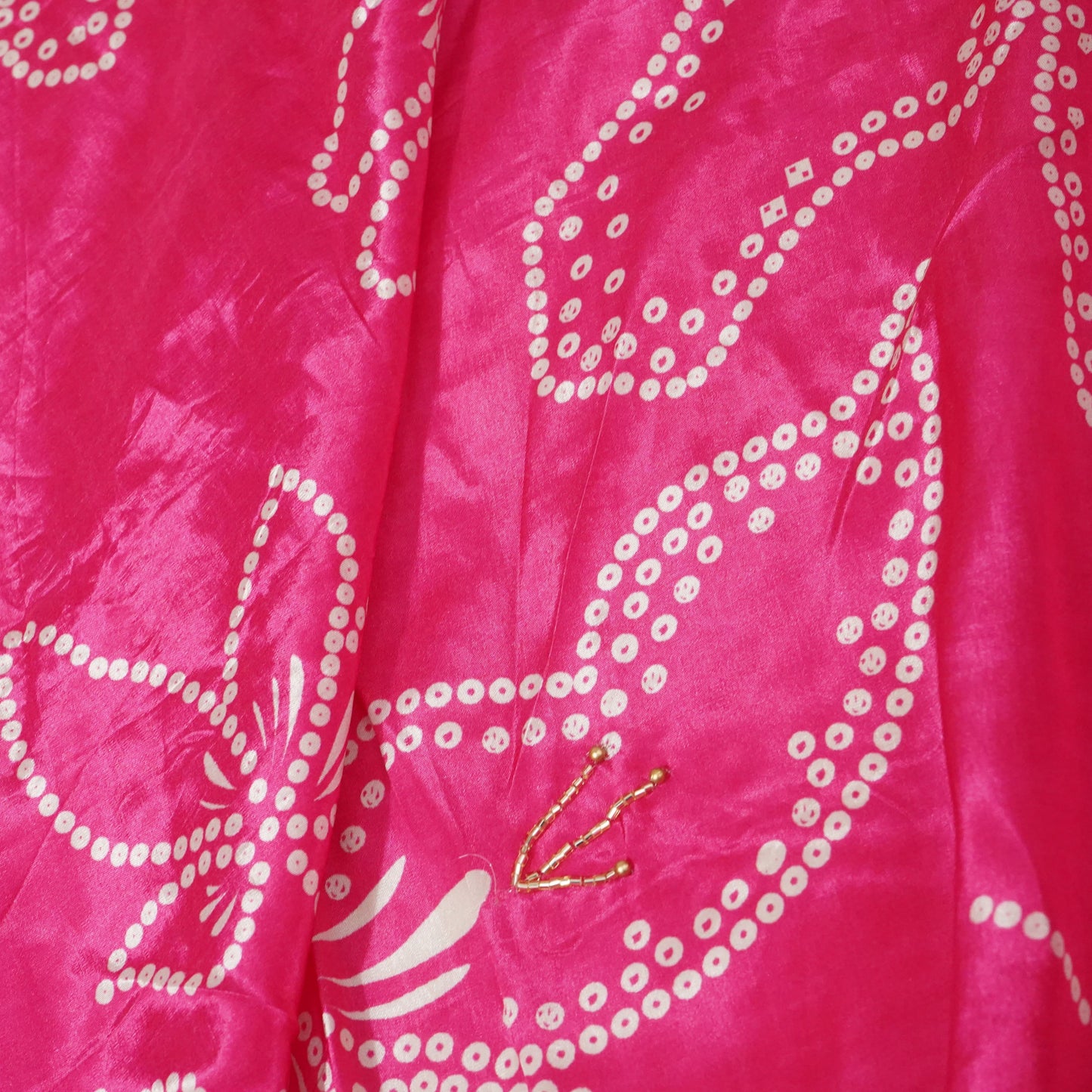 Pink Bandhani Hand Embroidery Crepe Fabric 23614