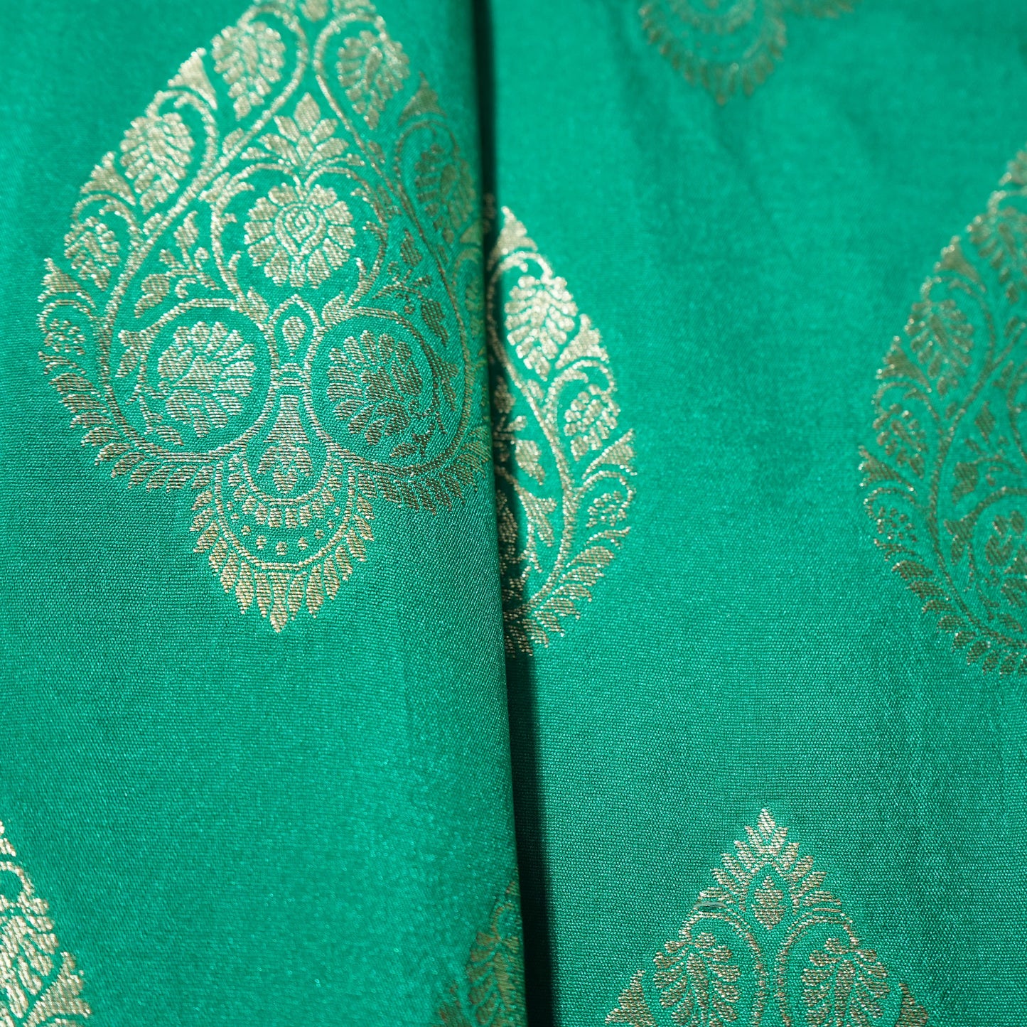 Green Golden Zari Kattan Silk Fabric 21874