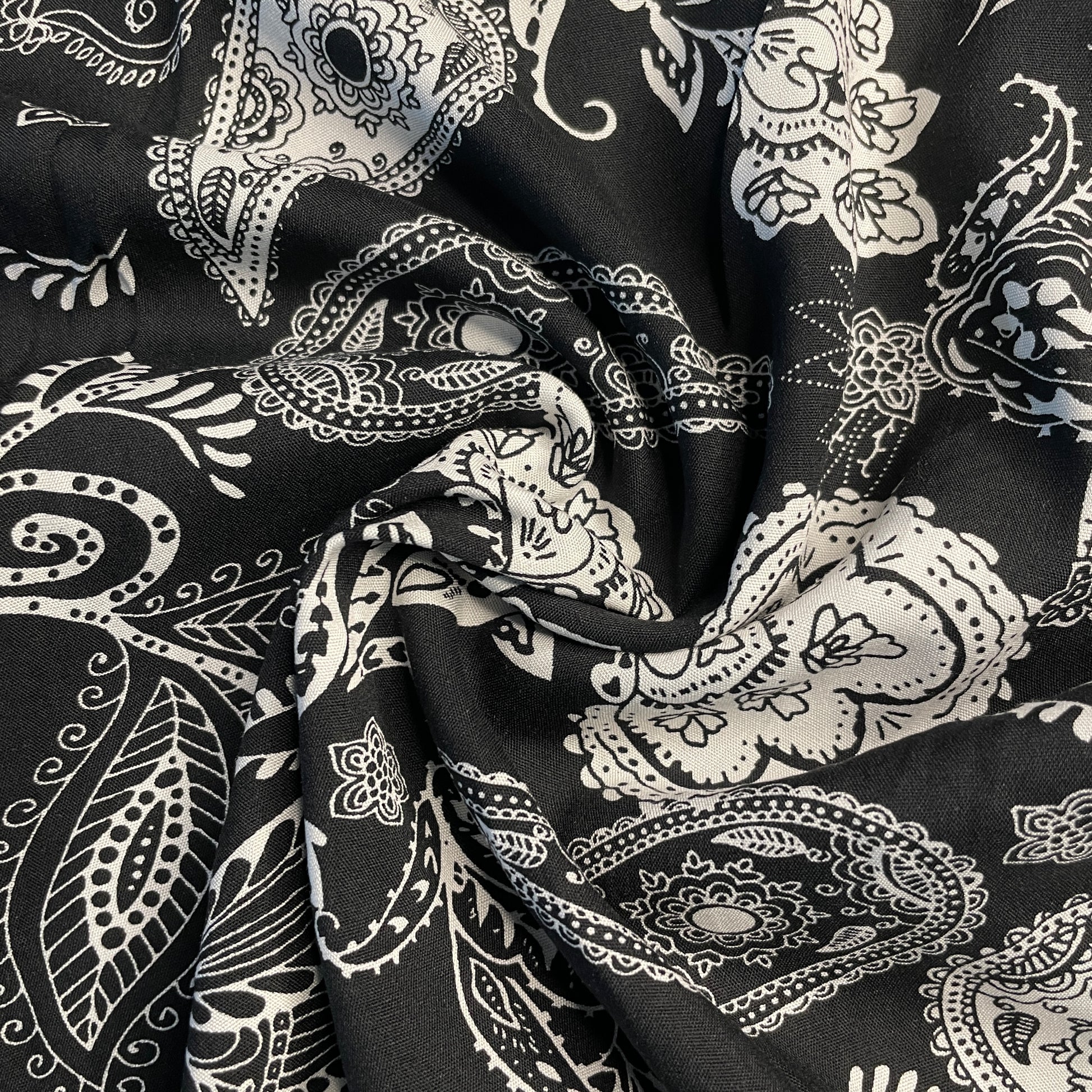 Exclusive Rayon Fabric Black White Tropical Print FabricExclusive Rayon Fabric Black White Tropical Print Fabric