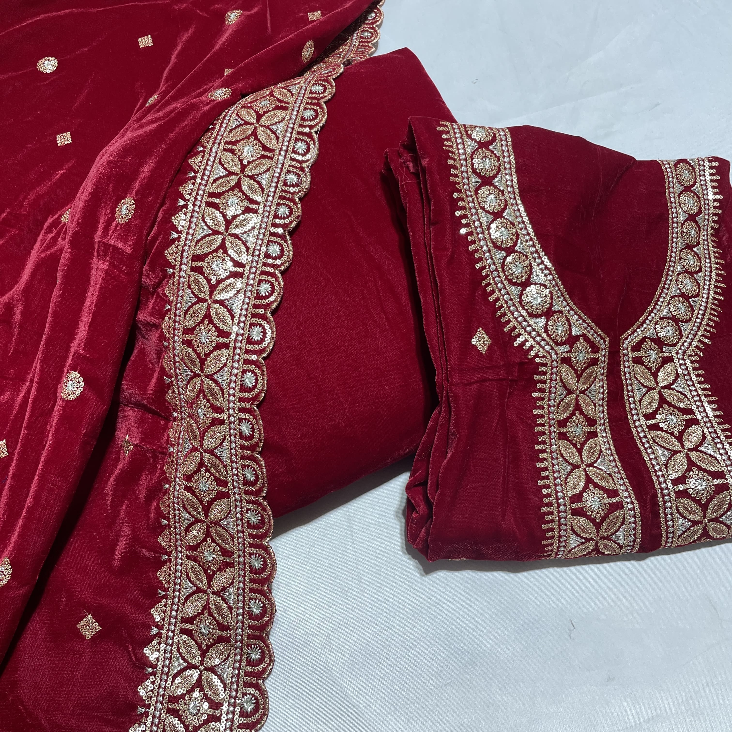 Velvet suit best sale with dupatta