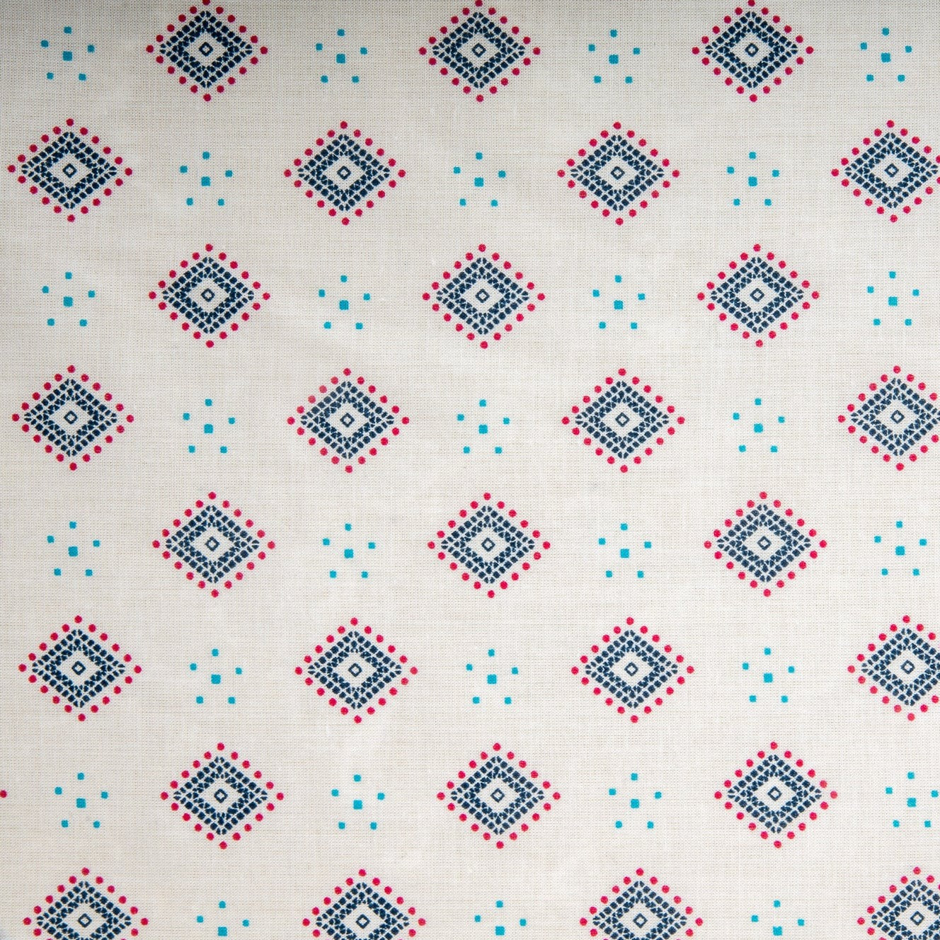 White Geometrical Print Poplin Cotton Fabric Trade UNO