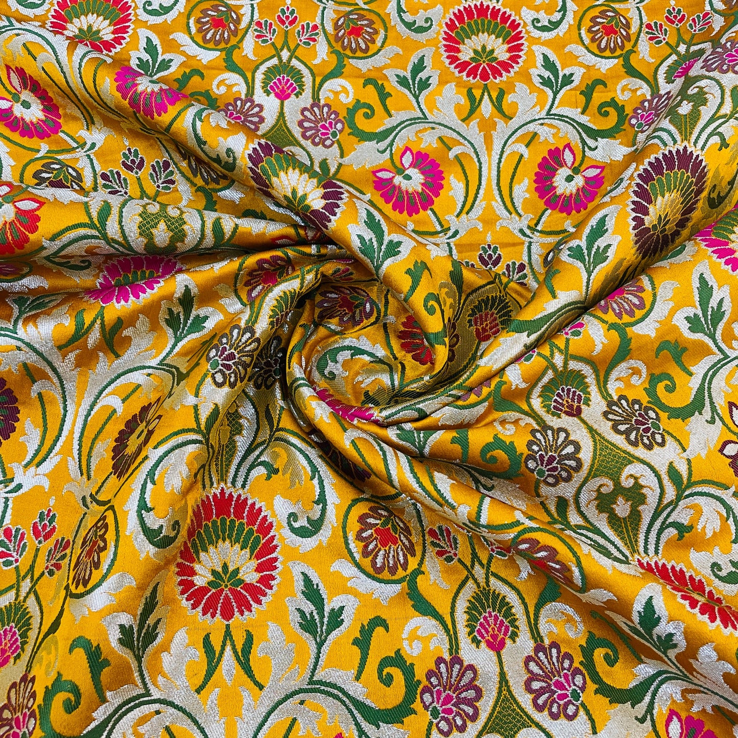 Premium Yellow Floral Zari Khimkhwab Banarasi Silk