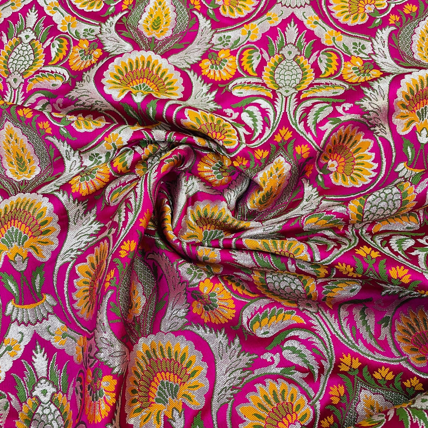 Premium Magenta Pink Floral Zari Khimkhwab Banarasi Silk