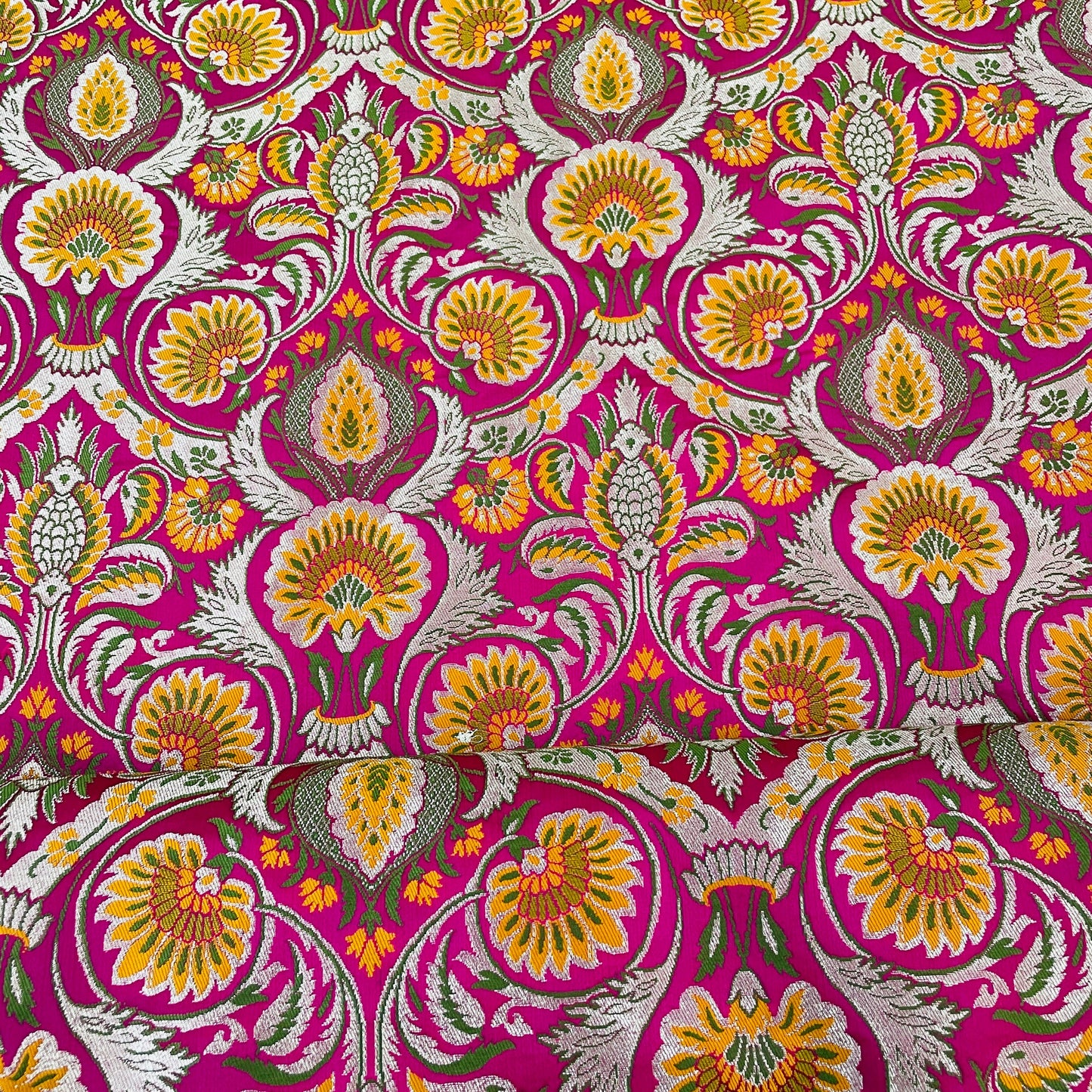 Premium Magenta Pink Floral Zari Khimkhwab Banarasi Silk